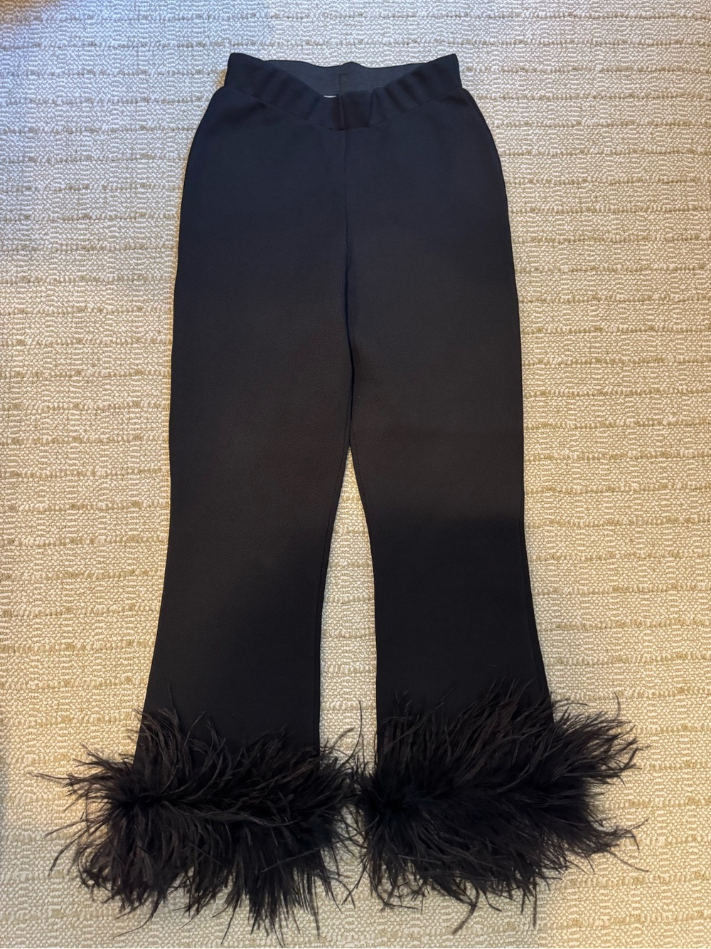 NWT Tuckernuck Easton Black V-Neck Feather Top & Pants | XS - Picture 12 of 13